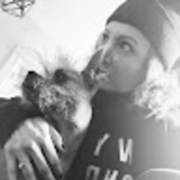 Meet your Posher, Sandra - Picture 1 of 1